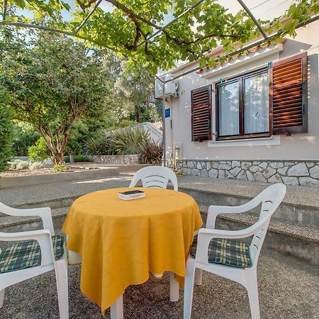 Apartment Simona Mali Losinj Bagian luar foto