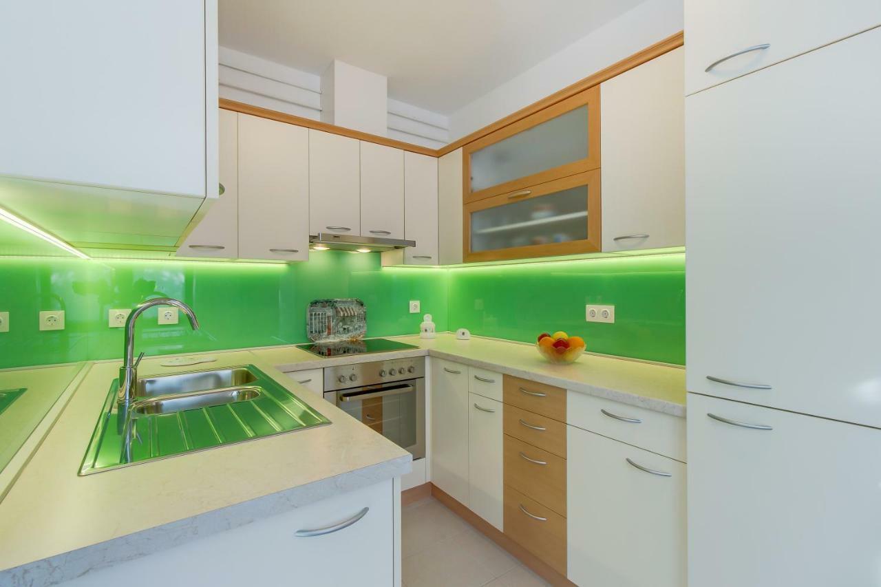 Apartment Simona Mali Losinj Bagian luar foto